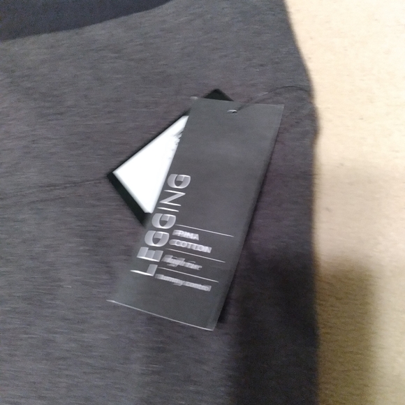 Leggings - Picture 2 of 3